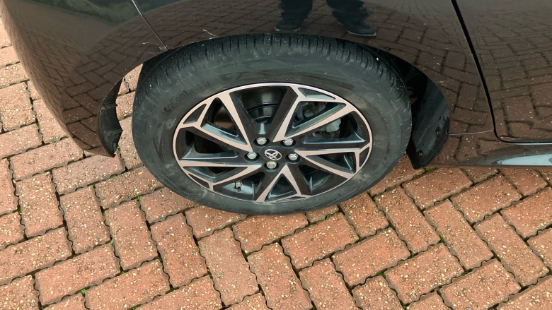 Toyota Yaris 1.5 Hybrid Design 5dr CVT Hybrid Hatchback